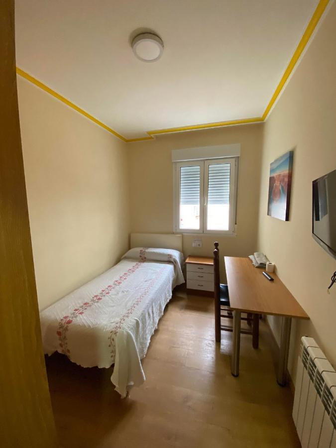 Pension Santa Clara Pontevedra Bagian luar foto